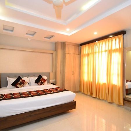 Hopp Inn Udaipur Exterior photo